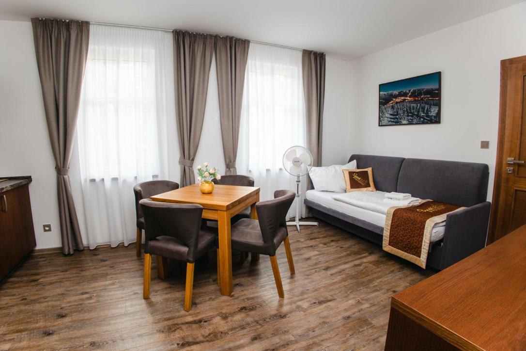 Synek Pension Špindlerŭv Mlýn Luaran gambar